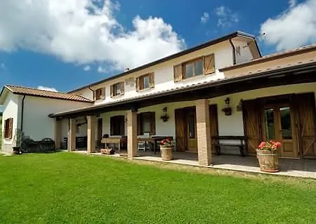 Farm stay La Mangiatoia Baselice